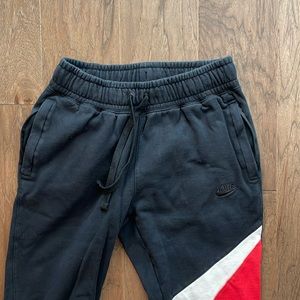 Nike Joggers Size M